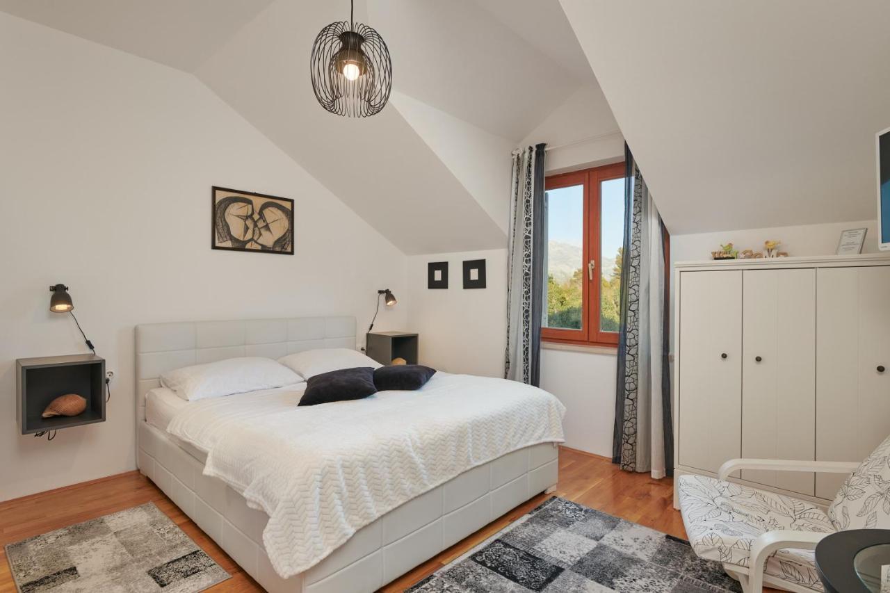 קאבטאט Apartments Micika מראה חיצוני תמונה