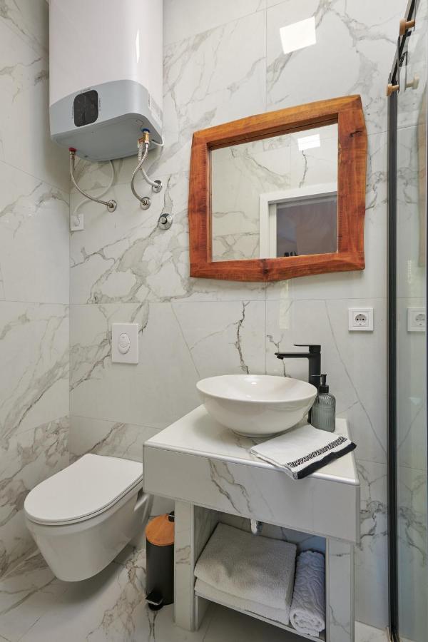קאבטאט Apartments Micika מראה חיצוני תמונה