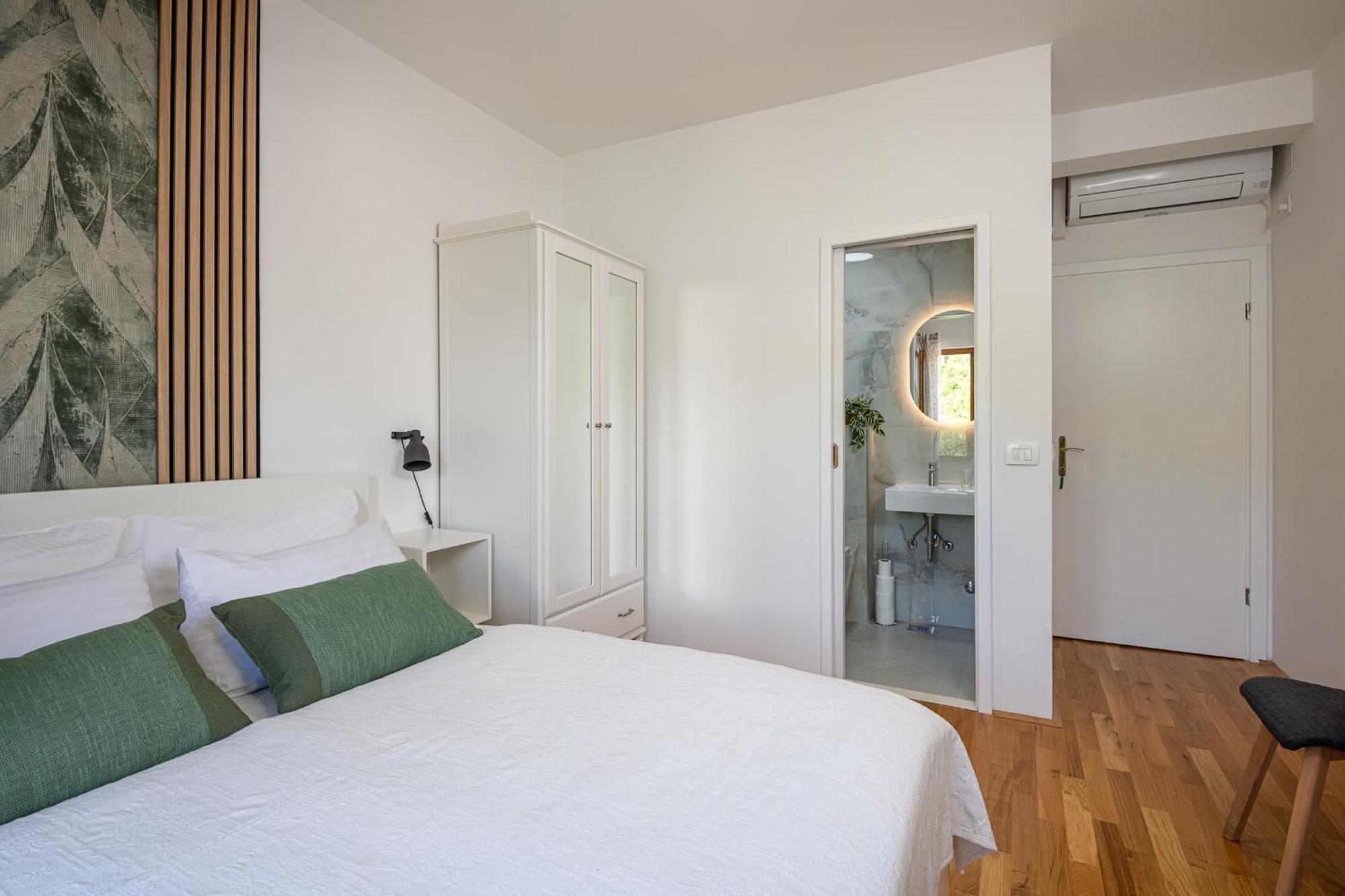 קאבטאט Apartments Micika מראה חיצוני תמונה